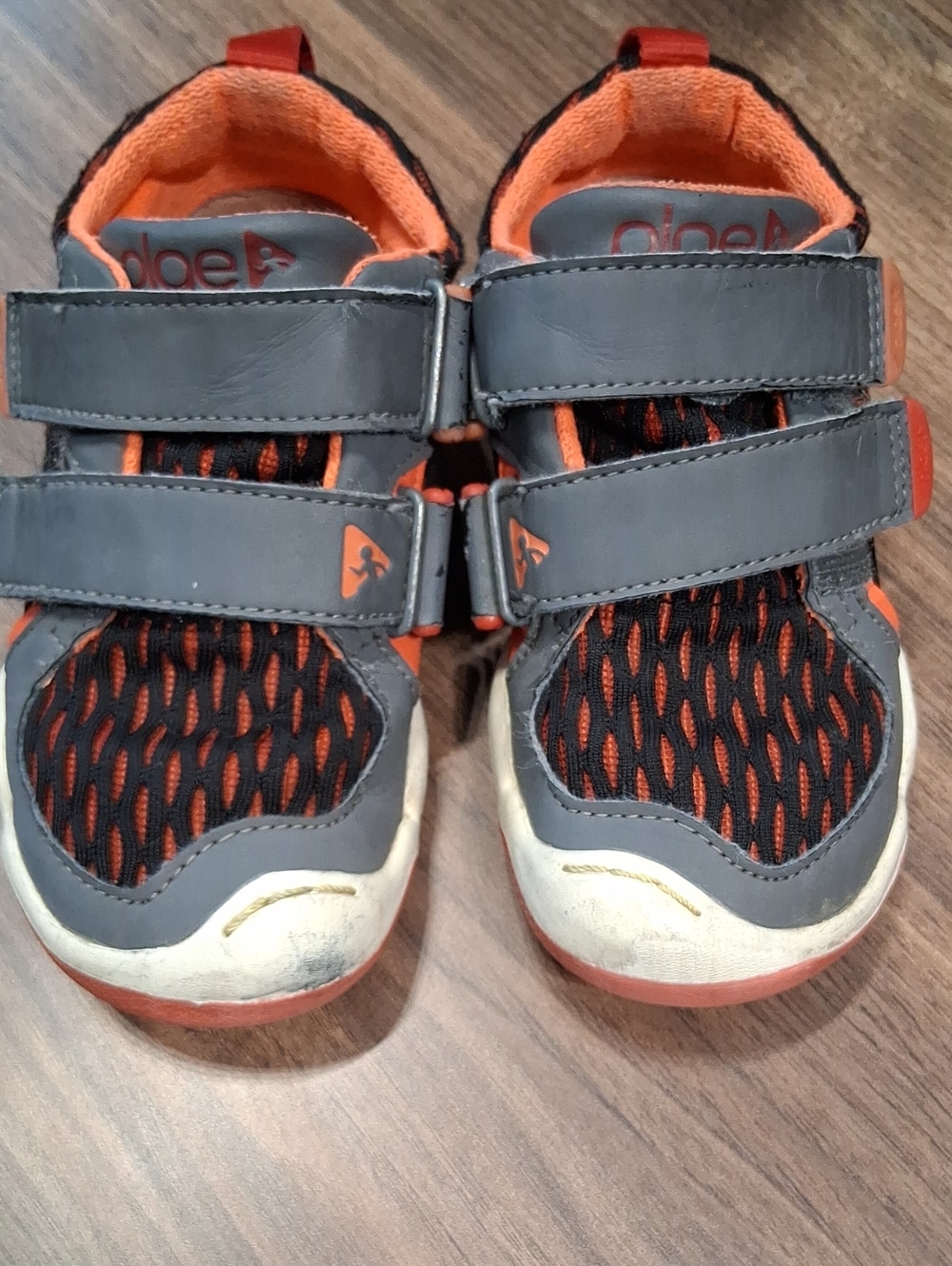 PLAE Kids Gray & Orange Velcro Athletic Sneakers
